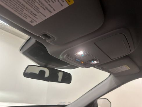 Used 2022 Ford Explorer XLT image 68