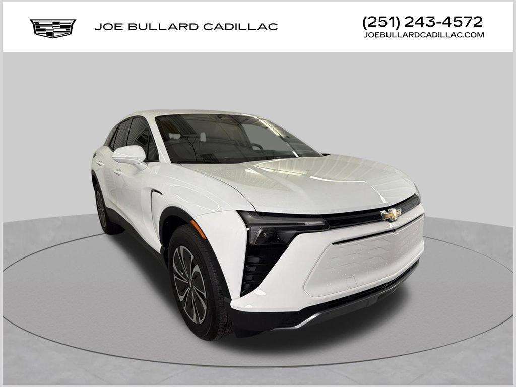 Used 2025 Chevrolet Blazer EV LT FWD image 1