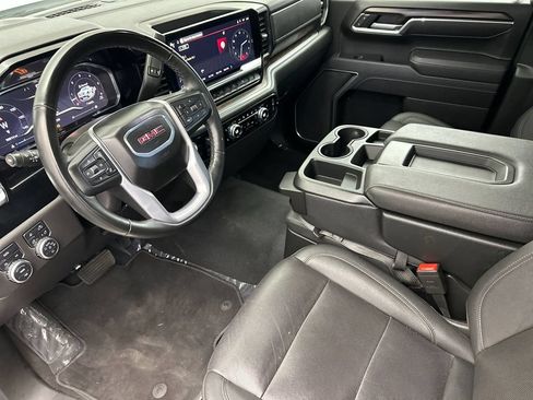 Used 2025 GMC Sierra 1500 SLT AWD/4WD image 9