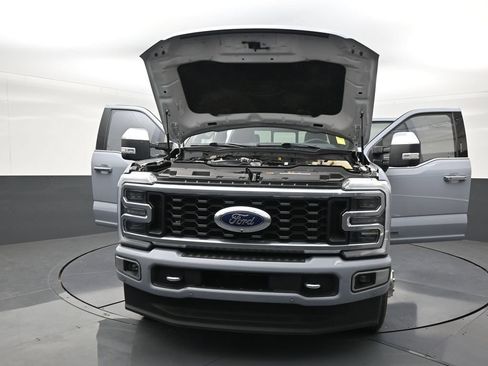 Used 2024 Ford F350 Platinum AWD/4WD image 33