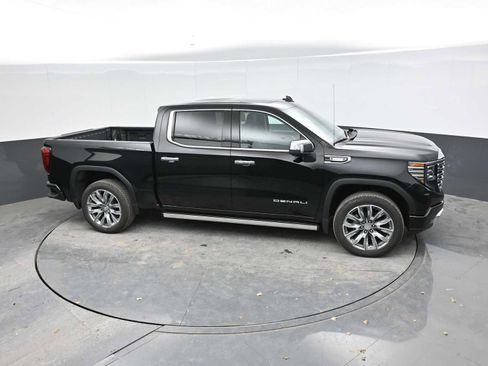 New 2026 GMC Sierra 1500 Denali w/ Denali Reserve Package image 30