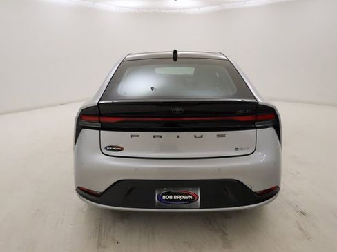 Used 2024 Toyota Prius XLE image 4