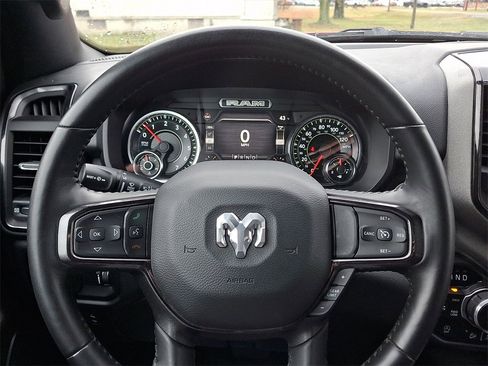 Used 2022 RAM 1500 Big Horn w/ Built-to-serve Edition image 18