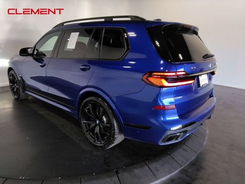 Used 2023 BMW X7 M60i image 7
