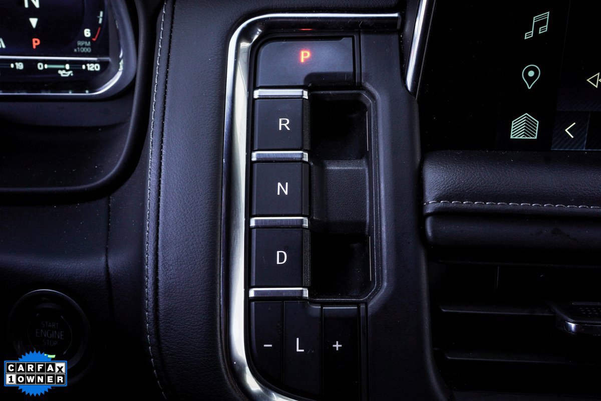 Used 2024 Chevrolet Suburban LT RWD image 24