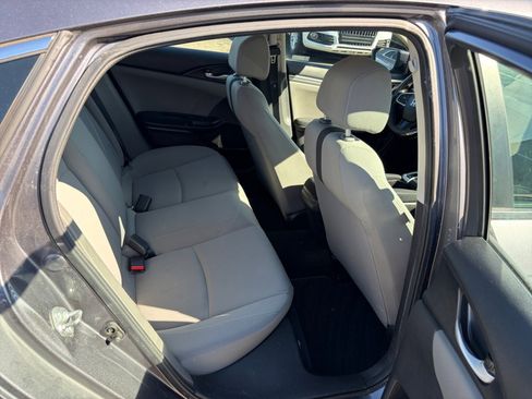 Used 2019 Honda Civic LX image 33