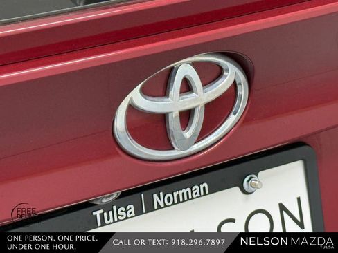 Used 2019 Toyota C-HR Limited FWD image 16