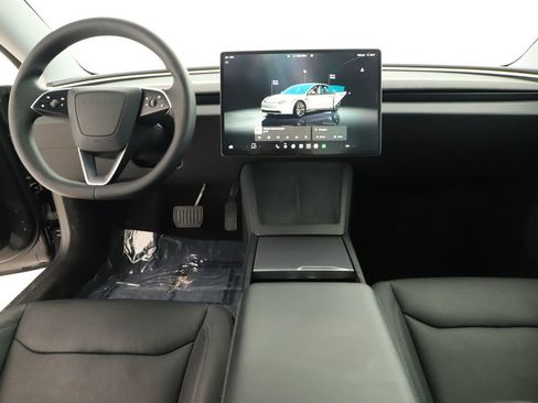 Used 2024 Tesla Model 3 Standard Range RWD image 18