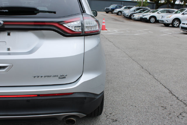 Used 2016 Ford Edge Titanium w/ Canadian Touring Package AWD/4WD image 40