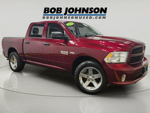 Used 2018 RAM 1500 Express AWD/4WD image 1