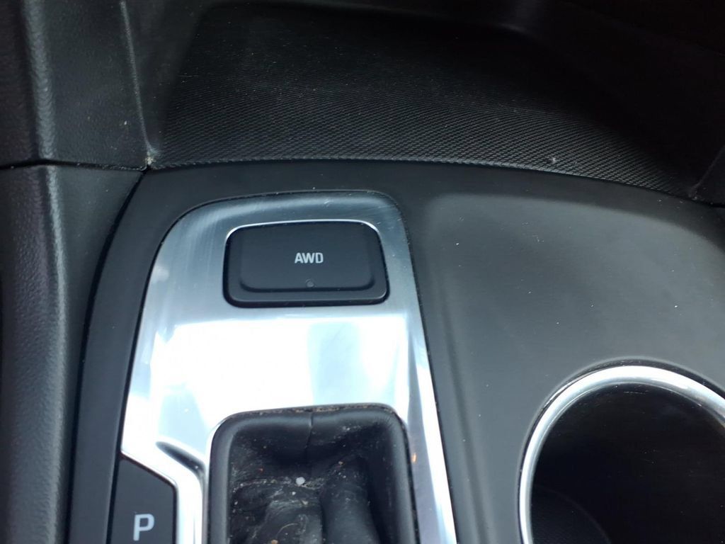 Used 2020 Chevrolet Equinox LT AWD/4WD image 24