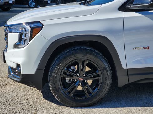 Used 2023 GMC Terrain AT4 w/ Infotainment Package II image 8