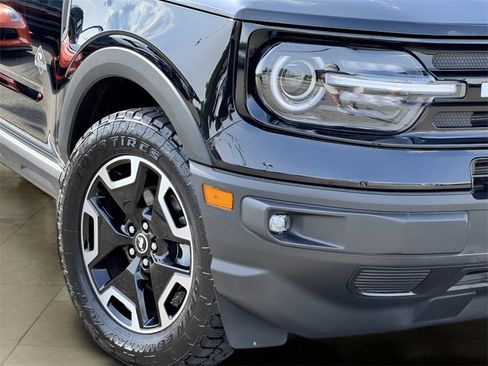 Used 2023 Ford Bronco Sport Outer Banks w/ Tech Package image 44