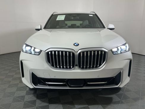 Certified 2025 BMW X5 sDrive40i image 3