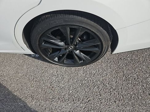 Used 2024 Lexus ES 350 F Sport w/ Technology Package image 12