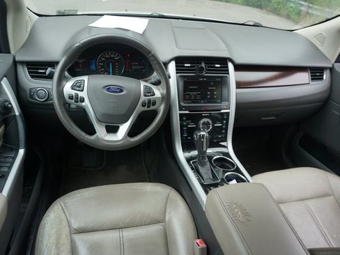 Used 2014 Ford Edge Limited w/ Driver Entry Package FWD image 5
