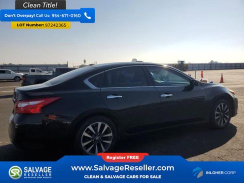 Used 2017 Nissan Altima 2.5 SV image 4