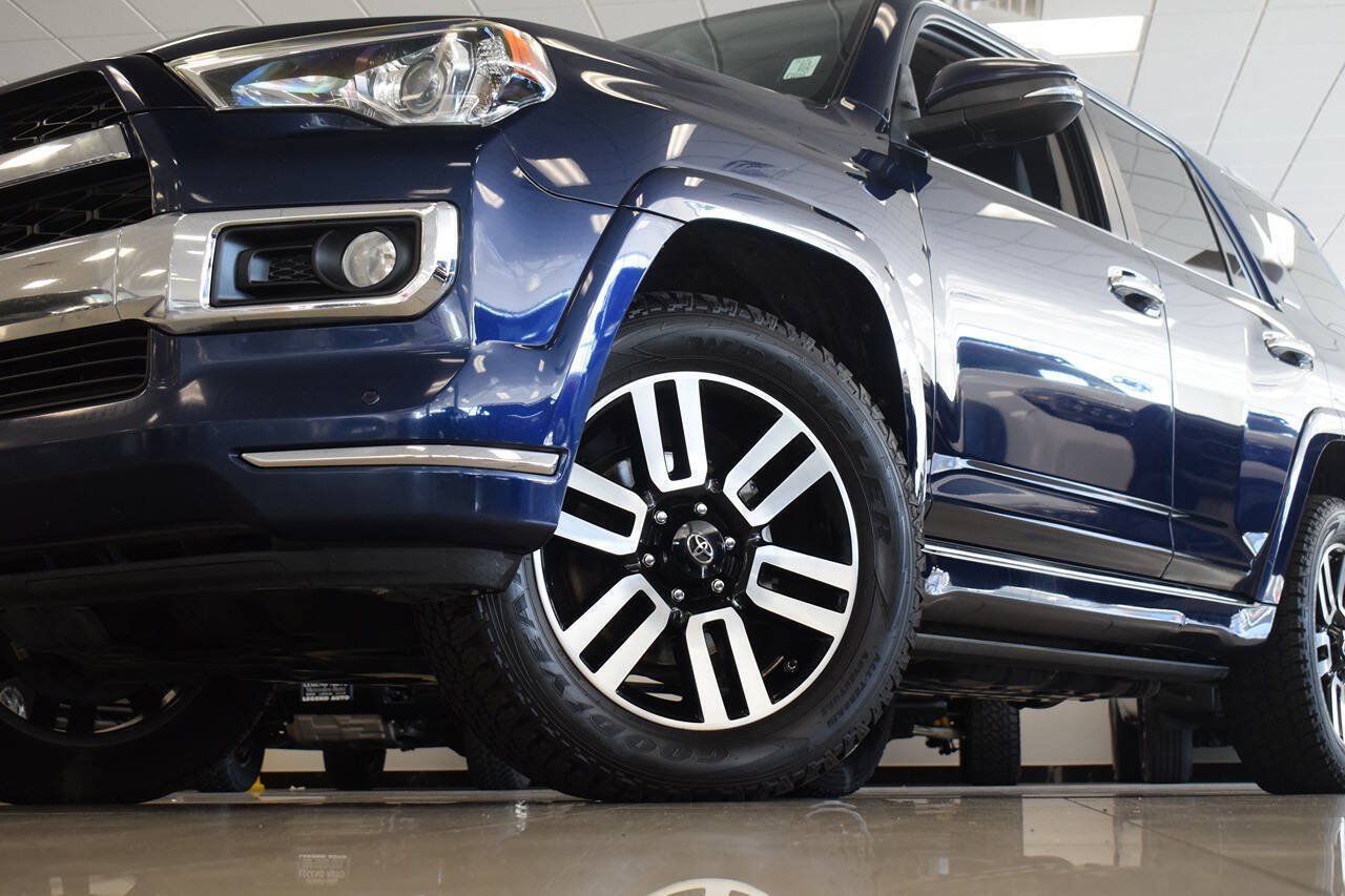 Used 2019 Toyota 4Runner Limited AWD/4WD image 4