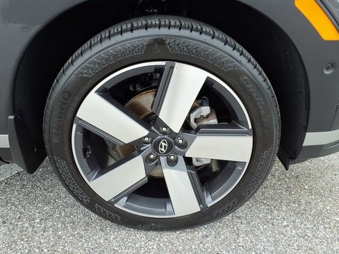 Used 2026 Hyundai Santa Fe Limited FWD image 9