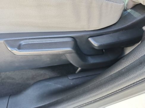 Certified 2022 Honda HR-V LX image 26