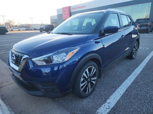 Certified 2019 Nissan Kicks SV image 8