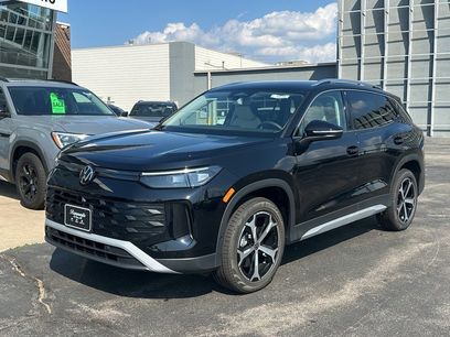 New 2025 Volkswagen Tiguan SE