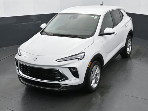 Used 2025 Buick Encore GX Preferred image 34