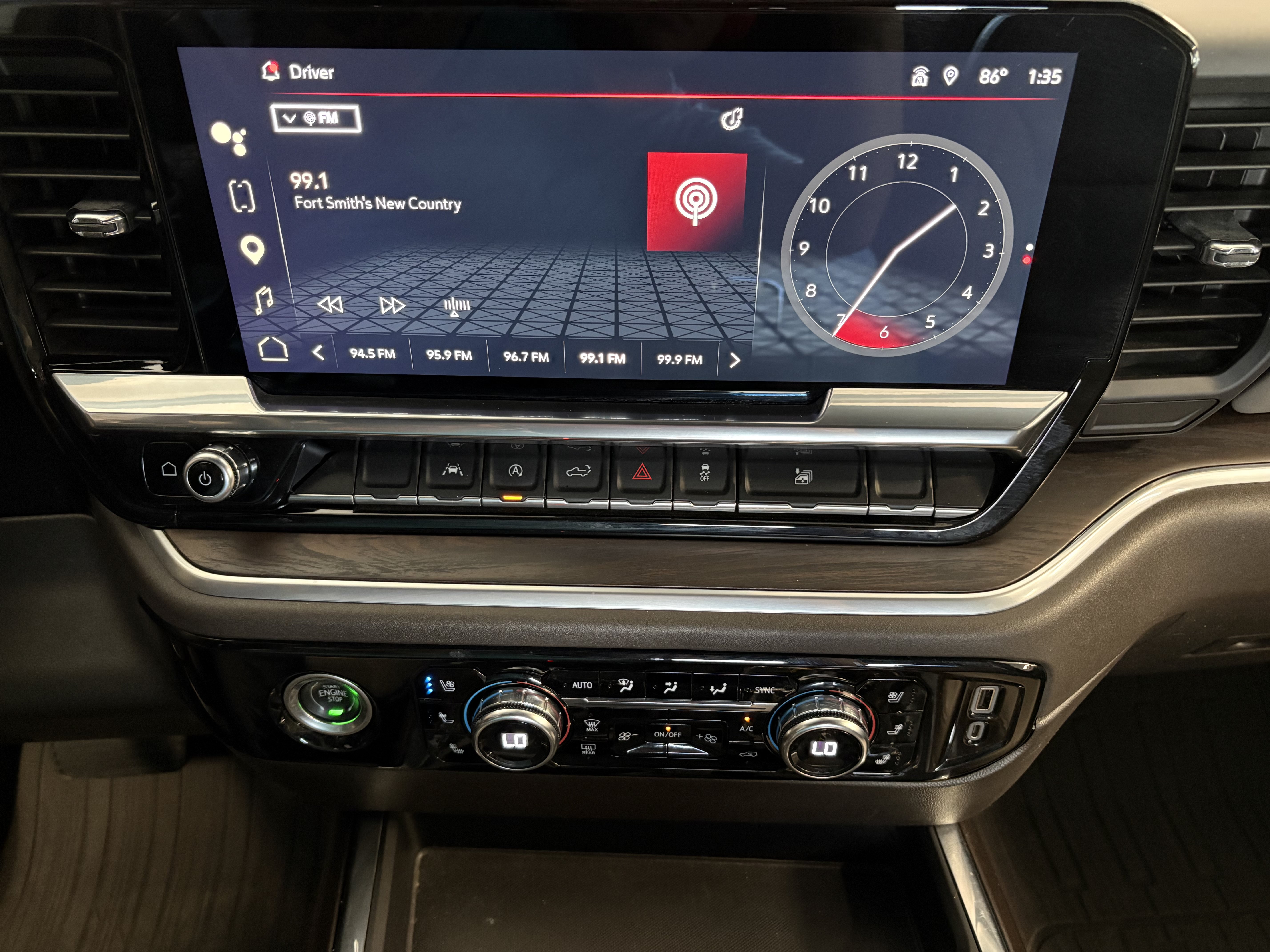 Used 2022 GMC Sierra 1500 SLT w/ SLT Convenience Package AWD/4WD image 13