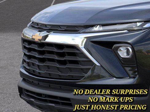 New 2026 Chevrolet TrailBlazer LS FWD image 13