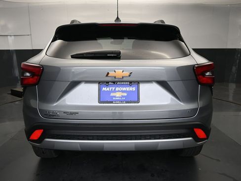 Used 2025 Chevrolet Trax LT w/ LT Convenience Package image 10