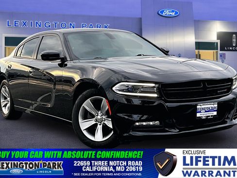 Used 2015 Dodge Charger SXT w/ Driver Confidence Group RWD image 1