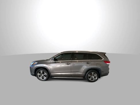 Used 2017 Toyota Highlander Limited image 5
