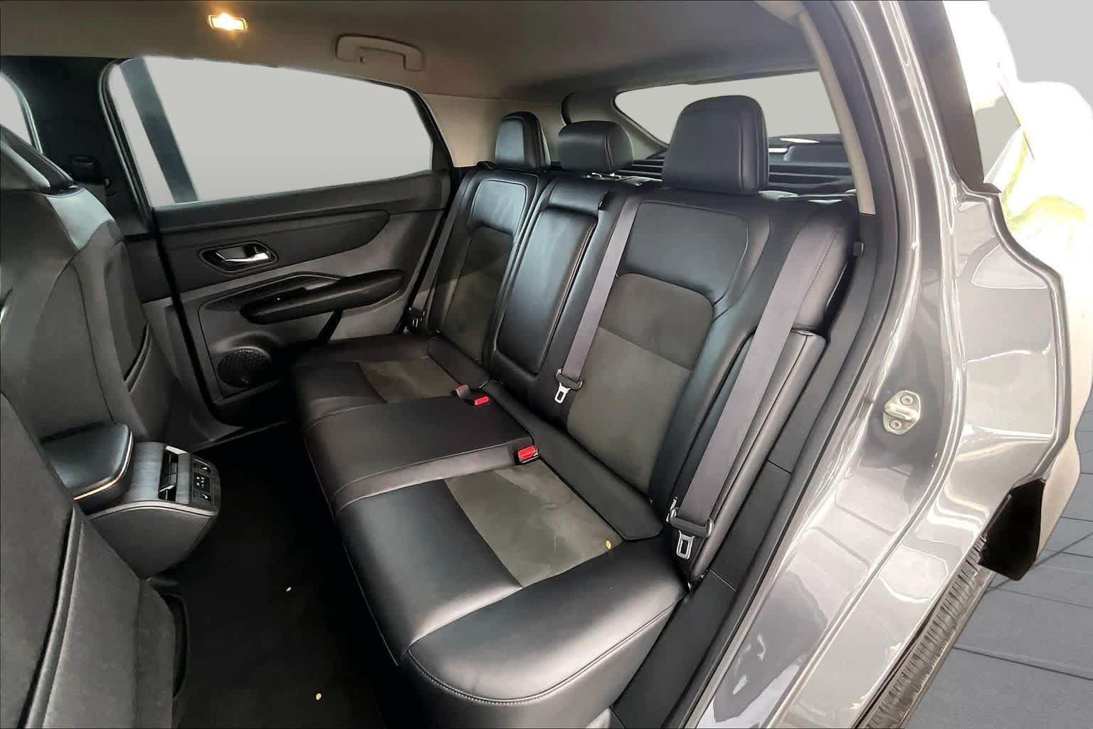 Certified 2023 Nissan Ariya AWD image 18