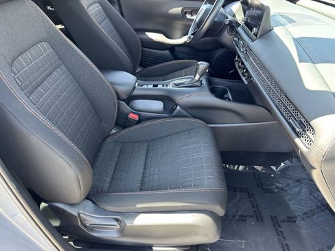 Used 2024 Honda HR-V Sport image 9