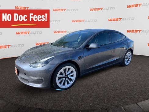 Used 2022 Tesla Model 3 Standard Range RWD image 1