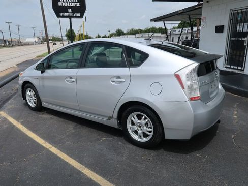 Used 2011 Toyota Prius Two FWD image 4