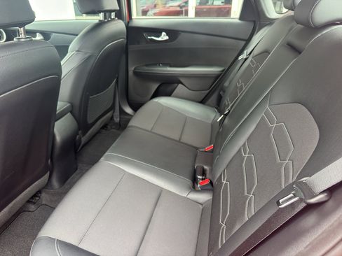 Used 2022 Kia Forte GT-Line w/ GT-Line Premium Package image 8