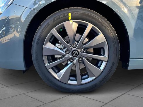 New 2026 Nissan Sentra SL FWD image 12