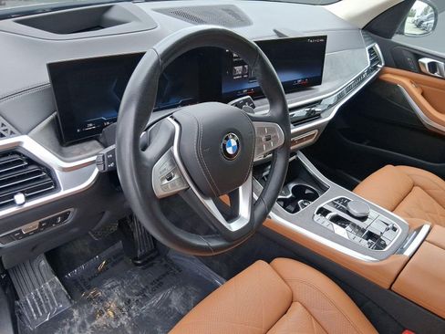 Certified 2023 BMW X7 xDrive40i image 4