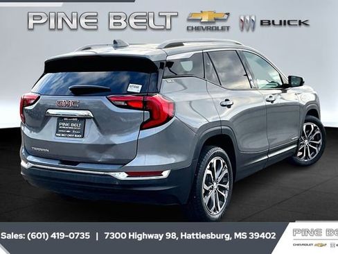 Certified 2021 GMC Terrain SLT image 11