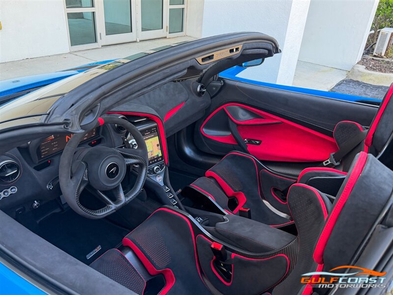 Used 2022 McLaren 765LT RWD image 2