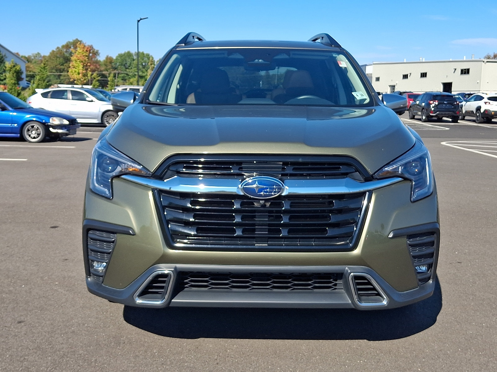 Used 2023 Subaru Ascent Touring AWD/4WD image 2