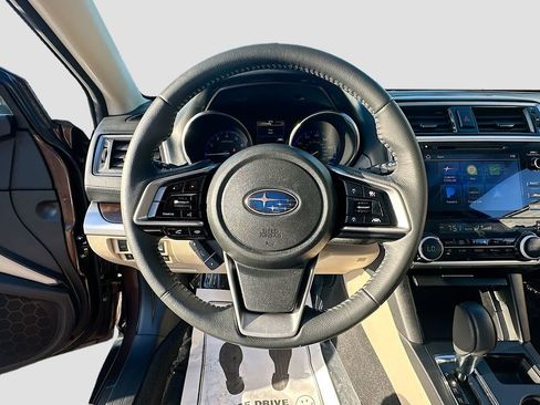 Used 2019 Subaru Outback 2.5i Limited w/ Popular Package #2 image 11