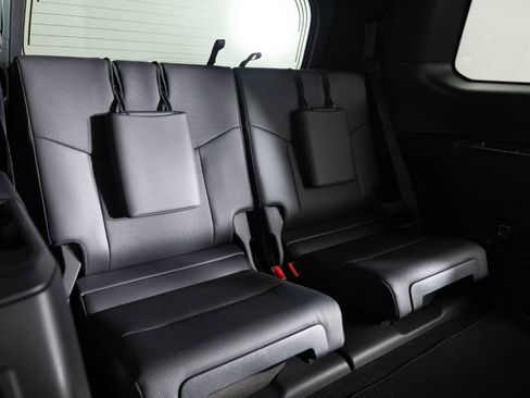 Used 2025 Lexus GX 550 w/ Accessory Package (Z1) AWD/4WD image 22
