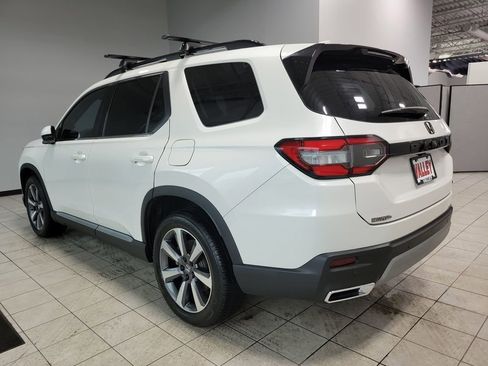 Used 2023 Honda Pilot Elite image 7