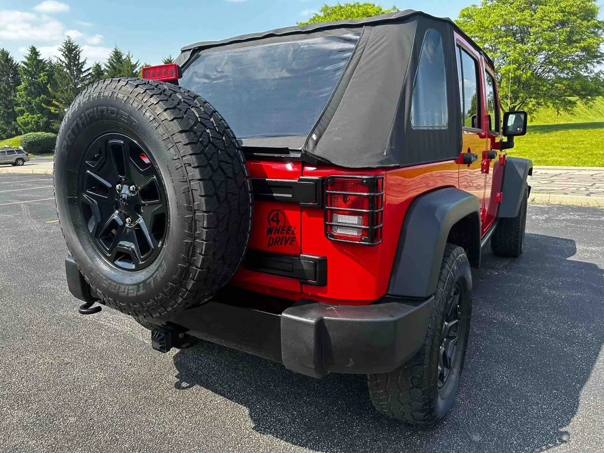 Used 2017 Jeep Wrangler Unlimited Sport AWD/4WD image 13