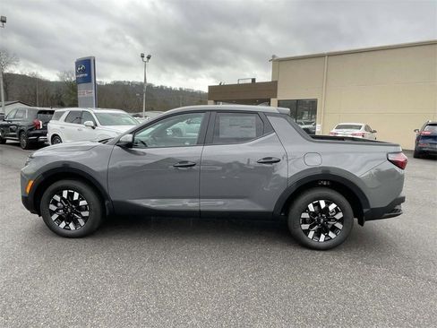 New 2026 Hyundai Santa Cruz SE image 2
