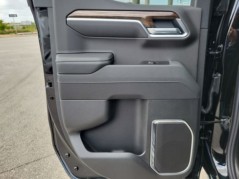 Used 2026 GMC Sierra 1500 Elevation image 25