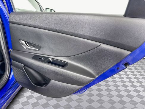 Used 2021 Hyundai Elantra SEL image 28