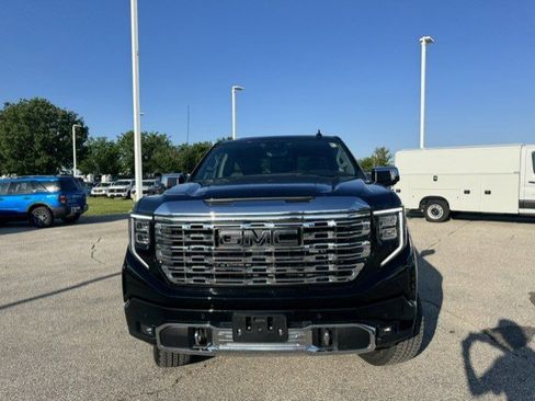 Used 2026 GMC Sierra 1500 Denali AWD/4WD image 2